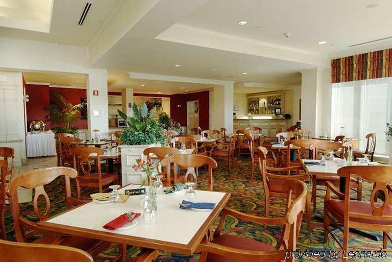 Hilton Garden Inn Calgary Airport Restaurante foto